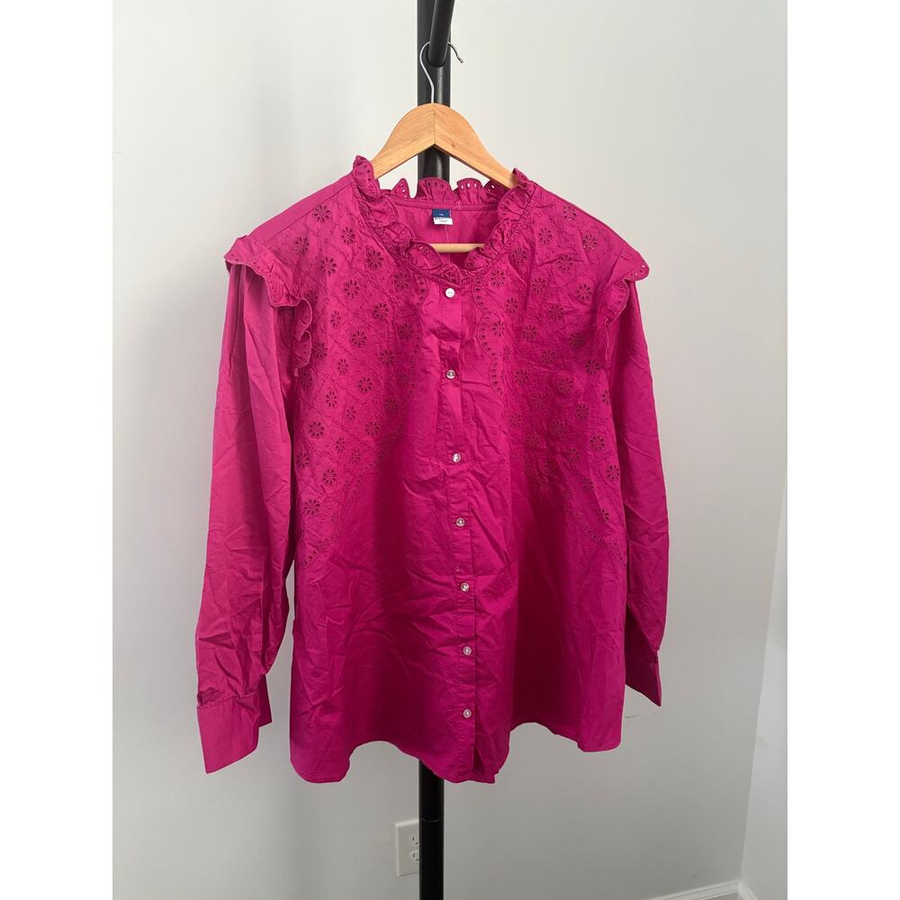 Old Navy Eyelet Ruffle Top - Picture 3 of 4